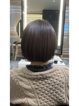 ラテ 渋谷(LATTE) ピンクベージュ カラー ボブ