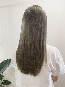 ヘアーアンドメイクアップモパ グレーカラー