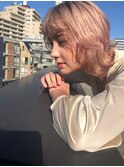 ピンクベージュ