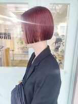 スーハ 恵比寿(SUUHA)&nbsp;ぱっつん切りっぱなしタッセルボブ/ミニボブ/ワインレッド