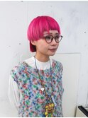 ピンク　姫カット　ボブ　ビビット