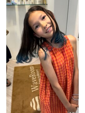 裾カラー×ブルー