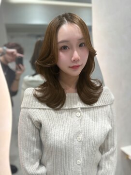 ロンド リリー 銀座(Lond Lily) 大人ガーリー/似合わせカット/ミディアムレイヤーカット/銀座