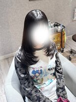 ユナイテッドビューティーウェストコースト(UNITED BEAUTY WEST COAST) 艶髪ブラック/レイヤーカット/ハッシュカット