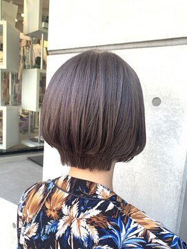 ピチカート パクト(pizzicato pacto) ショートボブ アッシュグレージュ