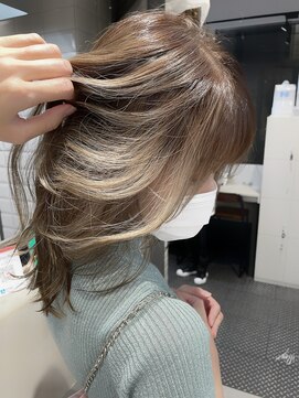 リリー(Lilley) 【Lilley 稲永麻衣】プラチナベージュ＋ハイライ天神/今泉