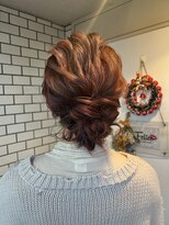 フェリーチェ(Felice)&nbsp;アップスタイル　お呼ばれヘア　シニヨン　お呼ばれ　ウェーブ