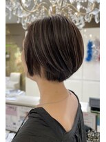 クラメール 黒崎コムシティ店(Kraemer) ショートボブ ツヤ髪★ブレンドハイライト