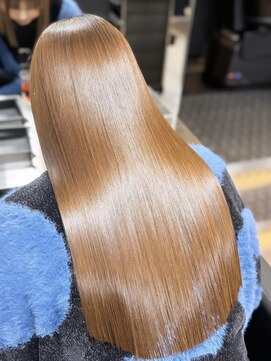 ユーザ(YUZA) 美髪縮毛矯正×髪質改善トリートメント×アプリコットブラウン