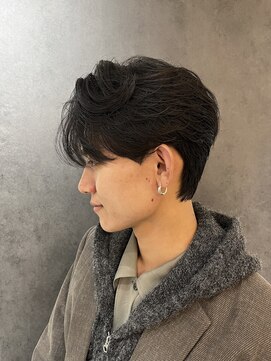 ニコ トウキョウ ヨコハマ(nico) メンズカットニュアンスパーマセンターパートカルマパーマ