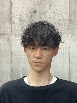 メイン(MENIN) 【Insta@hi_de0205】ツイストスパイラルパーマ[相模大野/町田]