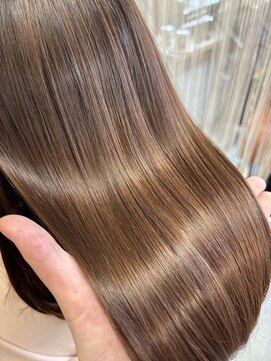 ライツ オオサカ(Litze osaka) 大人気◎ハリウッドトリートメント《ひえだかれん》