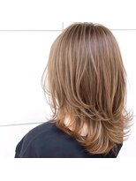 ヘアサロン エフ 渋谷(F)&nbsp;#ハイライトカラー　#ミルクティーベージュ　#レイヤーカット