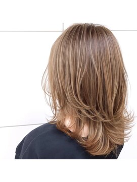 ヘアサロン エフ 渋谷(F) #ハイライトカラー #ミルクティーベージュ #レイヤーカット