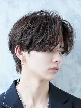 リロン 新宿(RIRON) 【RIRON】センターパート×フェザーパーマ