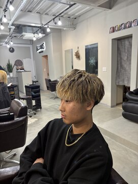 オルミス(ALLUMIS) 刈り上げマッシュ