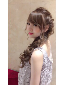 アイビス(AIBIZ) *結婚式*花嫁*参列/ツイストサイドアップおろし