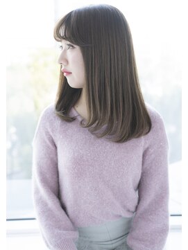 ソワリー 栄(THOiRY) 小顔カットが得意なスタイリストby坂元