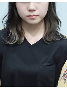 オーティティ(O-TETE) O-tete インナーカラープラチナアッシュ