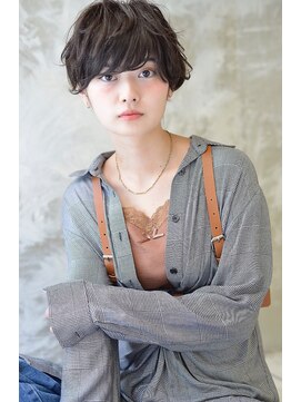 ロイジー(roijir) roijirイルミナインナーカラーxスパイラルxセンシュアルショート