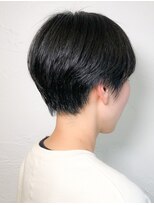 ウィロー(WILLOW)&nbsp;【WILLOW】ツヤ×ミニマム・シンプルな黒髪ショート（井下貴史）