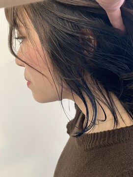 バズ ビー(BUZZ Bee) インナーカラーブルー