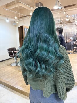 ブリッツレボルト(BLITZ R EVOLUT) 艶髪ロング!ジュエリーエメラルド ひろ