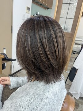 クート アンド シー 東川口(kuto and C) レイヤーボブ×イルミナカラー 東川口