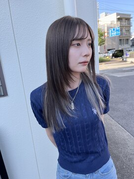 メロウ(mellow) レイヤーカット×インナーカラー×シルバー