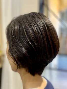 トウカ 船橋駅前店(TOUKA) ショートボブ/髪質改善/小顔ボブ[船橋/船橋駅/白髪ぼかし/韓国]