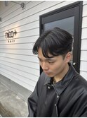 センターパートスタイル