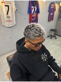 スパイキーショートフェードカットフェザーショート