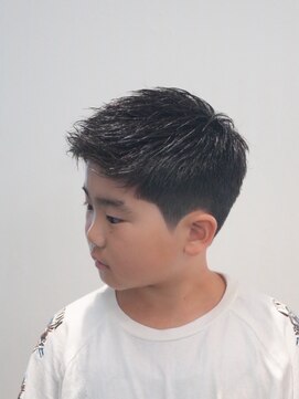 アストロ(ASTRO) 一宮キッズ爽やかショートアップバング小学生おしゃれ