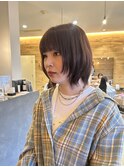 暖色チェリーピンクカラーレイヤーボブスタイル