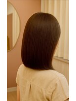 シーヤ(Cya)&nbsp;【艶髪ストレート】柔らかくまとまる美髪ボブ