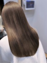 オルクドゥ(Orque deux)&nbsp;冬のツヤ髪◎20代30代秋冬縮毛矯正×艶髪くすみベージュ