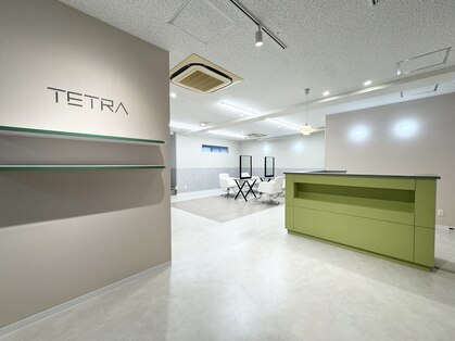 テトラ(TETRA)の写真