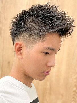 エルマーク 松山(L-MARK) スパイキーショート/アップバング/ツーブロック/メンズ/眉毛