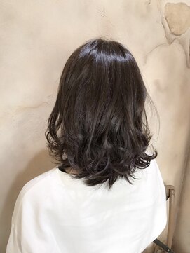 ブリック(BRICK) 【跳ねミディ×グレージュ】