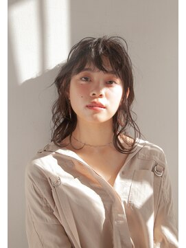 アンティ(ANTI) ミディアムウルフパーマ