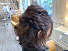 結婚式や卒園式など、大切な日のヘアセットもご相談ください♪