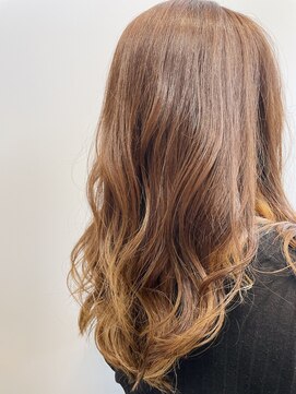 クルーブラン(CouLeur blanc) 顔馴染みも良いベージュインナーカラー♪