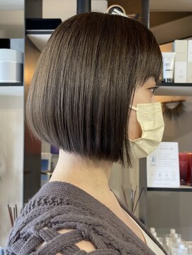 シュウ(SHU) コントラストベージュ♪