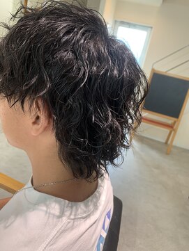 リリィ(LILY) ウルフツイストスパイラルパーマ