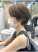 コンパクト艶髪マッシュショート