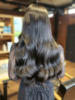 オードット ヘアデザイナーズ(O.hair designers)の写真/髪のお悩みは人それぞれ。だからこそ、あなたの髪質に合わせた施術でツヤのある美しい仕上がりへ。