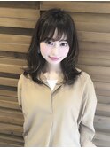 黒髪　ミディアムヘア　ウェーブヘア　デジタルパーマ