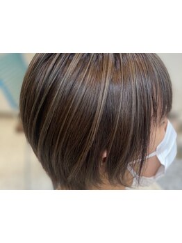 【相鉄ローゼン隣】経験豊富なスタイリストによる、白髪ぼかし、デザインカラーが人気♪