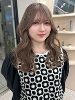 イロウ 天神大名店(IROW)&nbsp;ミルクティーベージュ 艶髪 透明感カラー 顔周りカット 20代30代