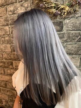 ラルガ 黒崎(Raruga) ハイライトカラーミルクティーベージュレイヤーカット